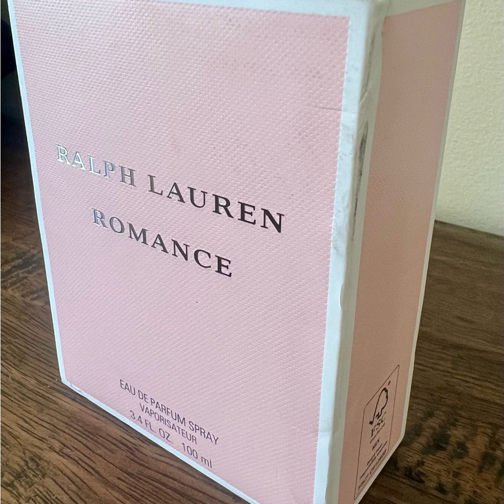 Ralph Lauren Romance Eau De Parfum - Picture 5 of 5